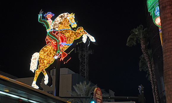 Fremount Street - Famous Neon (24x40)