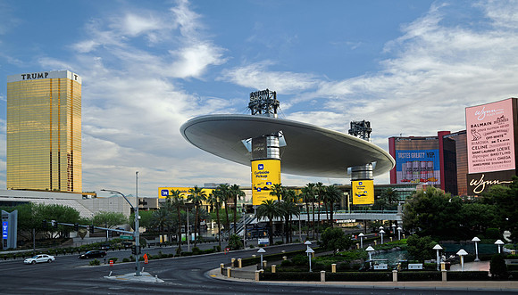 Las Vegas - Fashon Show Mall (24x42)