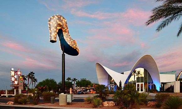 Las Vegas - Neon Museum (1) (24x40)