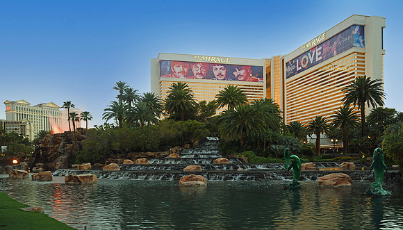 Resorts - Mirage (24x42)