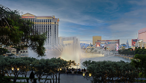 Resorts - Bellagio (5) (24x42)
