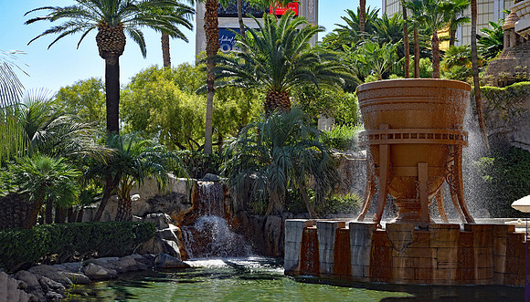 Resorts - Mandalay Bay (3) (24x42)