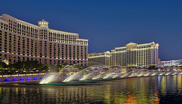 Resorts - Bellagio (1) (24x42)