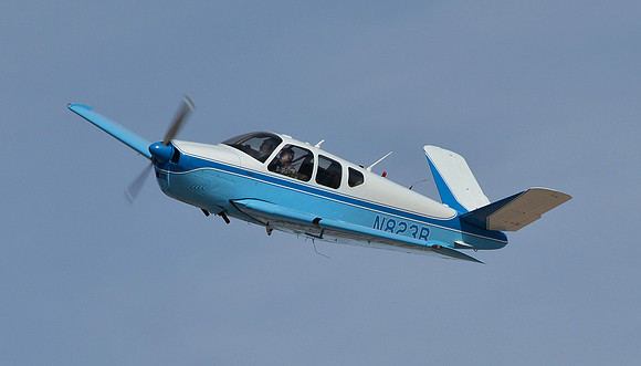 Beechcraft N823R (24x42)