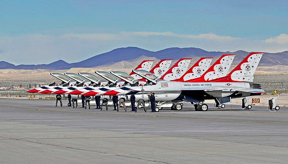 Air Force Thunderbirds 1 (24x42)