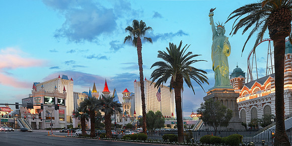 Resorts - Excalibur (24x48)